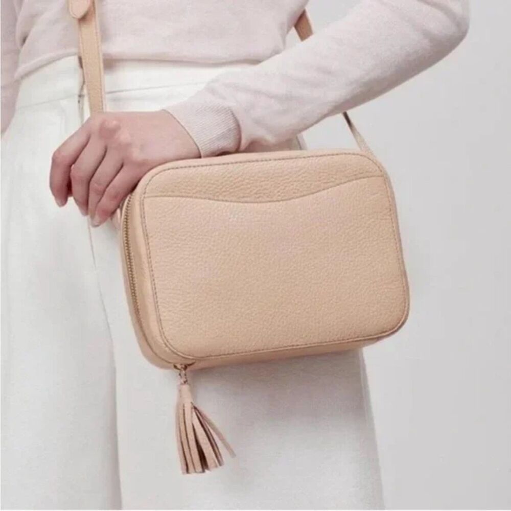 Cuyana Classic Camera Crossbody Bag Beige Leather Everyday Minimal Chic Style